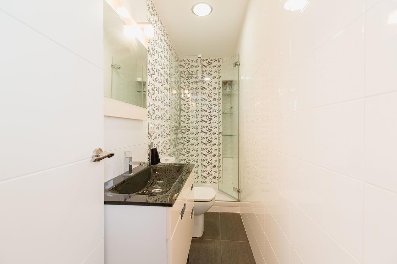 Apartamento A Un Pasito Del Mercado Cádiz Buitenkant foto