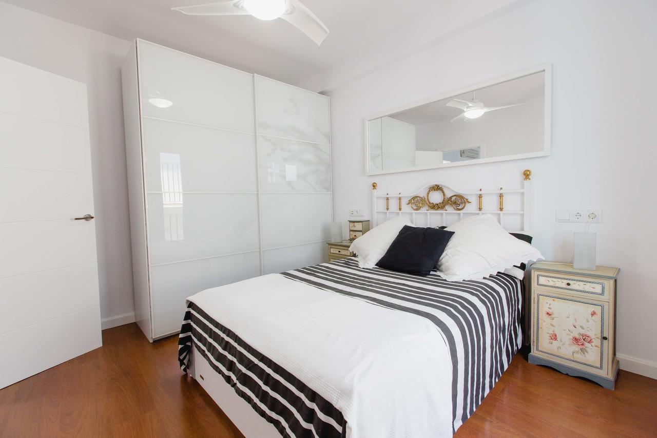 Apartamento A Un Pasito Del Mercado Cádiz Buitenkant foto